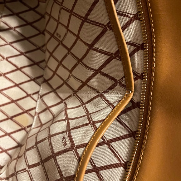 MCM SHOPPER SOLD - Picture 13 of 14